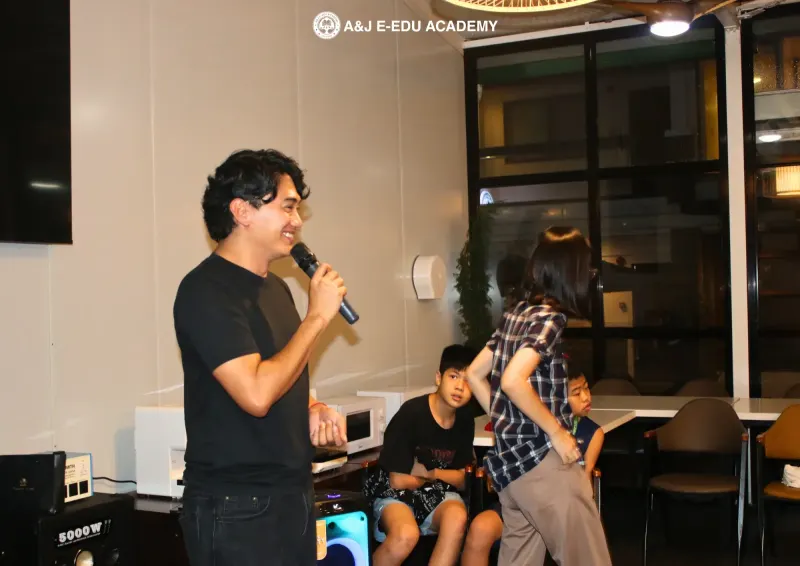 حفل الترحيب في A&J e-Edu Academy، باقيو
