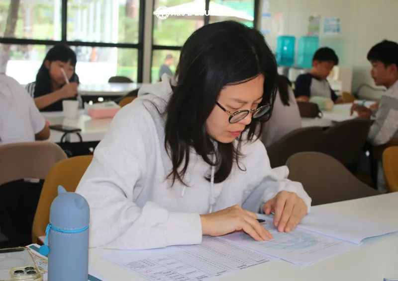 الطلاب الجدد في A&J e-Edu Academy، باقيو