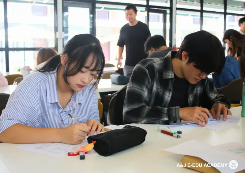 الطلاب الجدد في A&J e-Edu Academy، باقيو