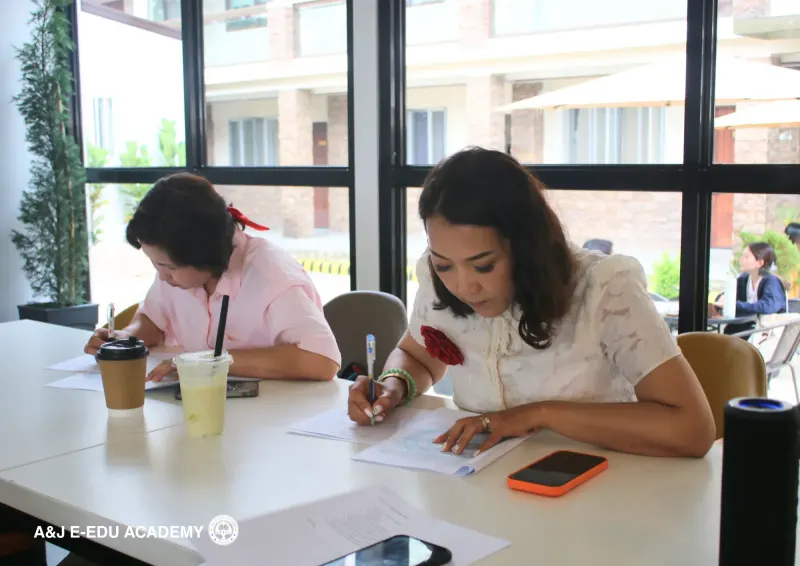 الطلاب الجدد في A&J e-Edu Academy، باقيو