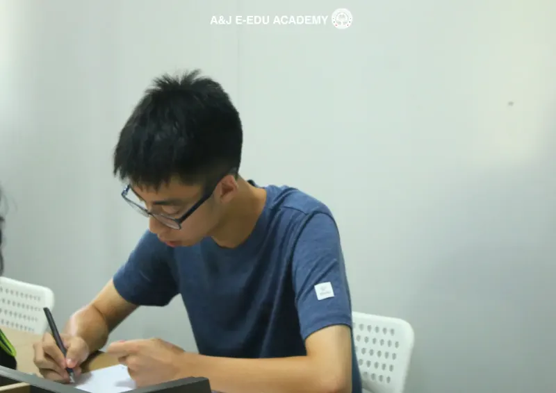 الطلاب الجدد في A&J e-Edu Academy، باقيو
