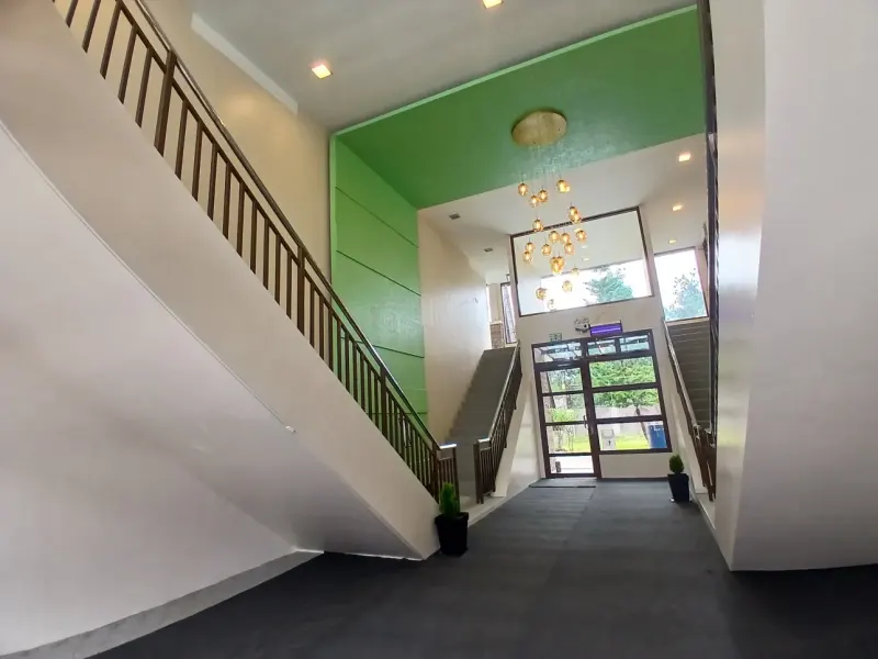 Main Building, Lobby, photo 19 of 32