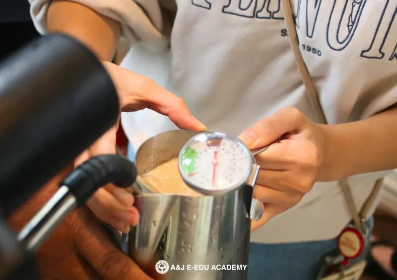 A&J e-Edu Academy（バギオ）のEco Brew