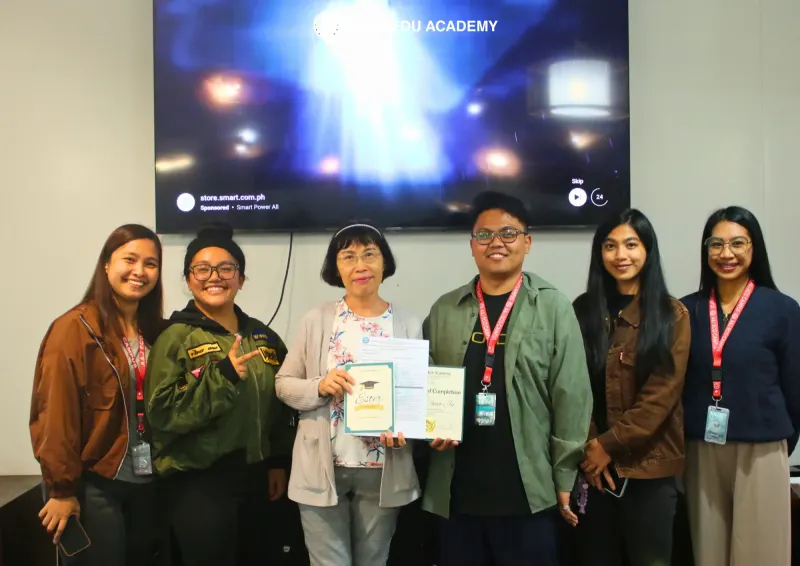 A&J e-Edu Academy（バギオ）の卒業式