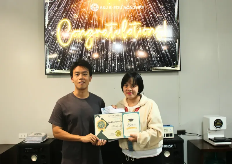 A&J e-Edu Academy（バギオ）の卒業式
