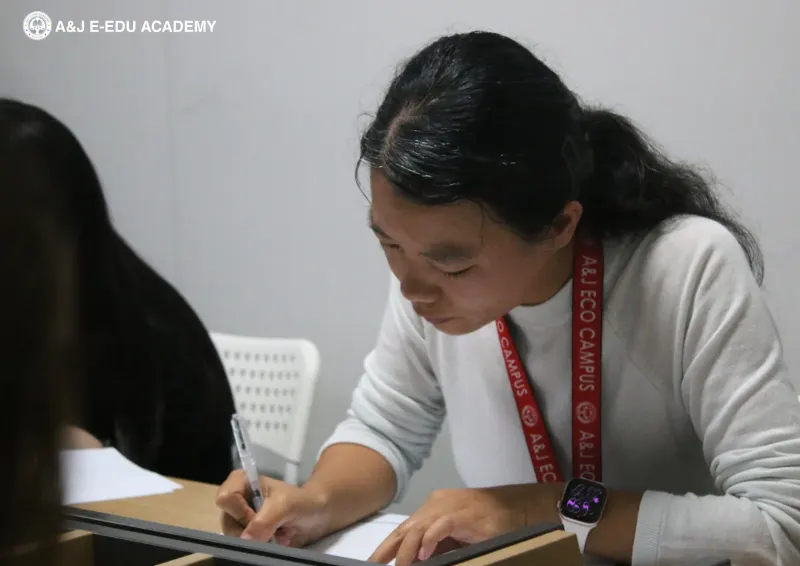 A&J e-Edu Academy（バギオ）の学生のテスト