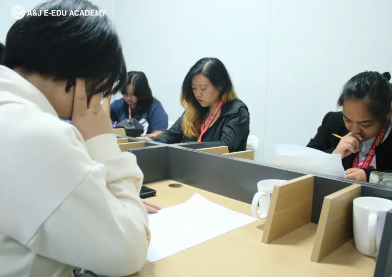 A&J e-Edu Academy（バギオ）の講師のテスト