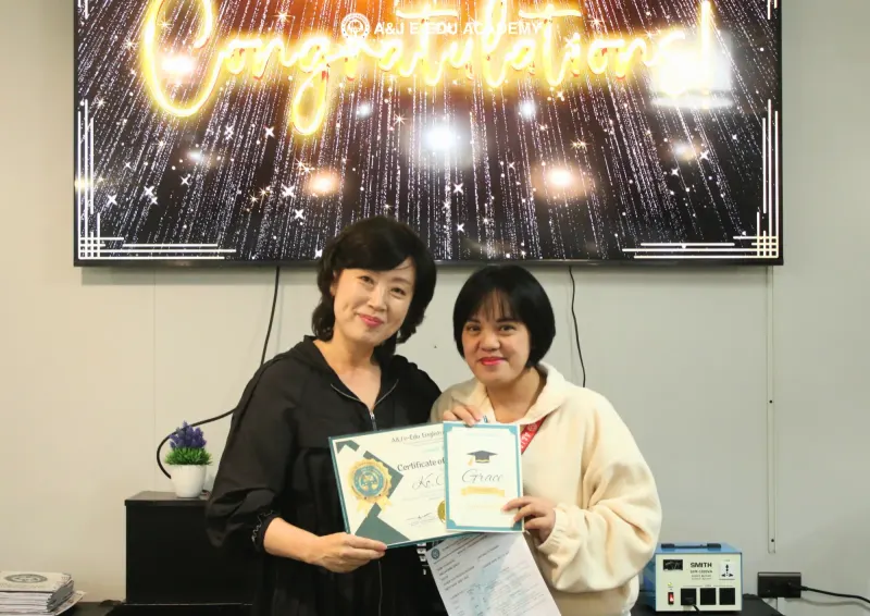 A&J e-Edu Academy(바기오)의 졸업식