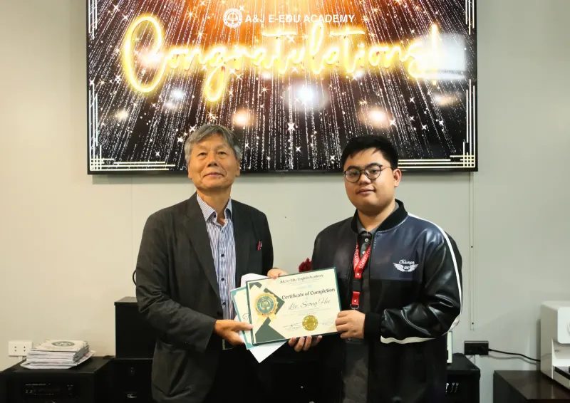 A&J e-Edu Academy(바기오)의 졸업식