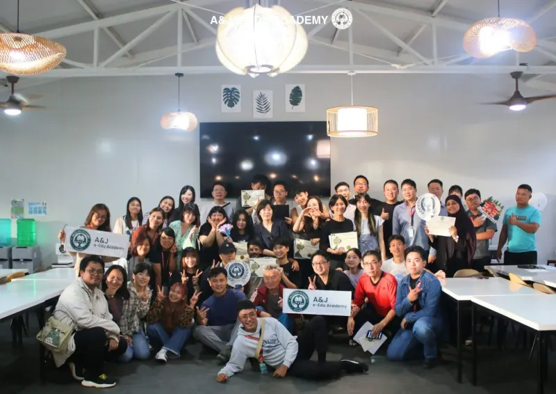 A&J e-Edu Academy（碧瑶）的毕业典礼