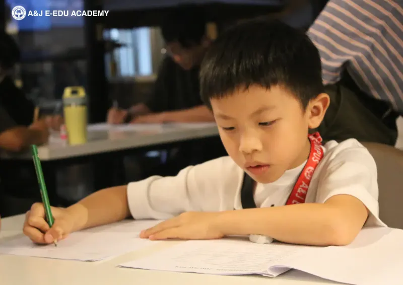 A&J e-Edu Academy（碧瑤）的學生考試